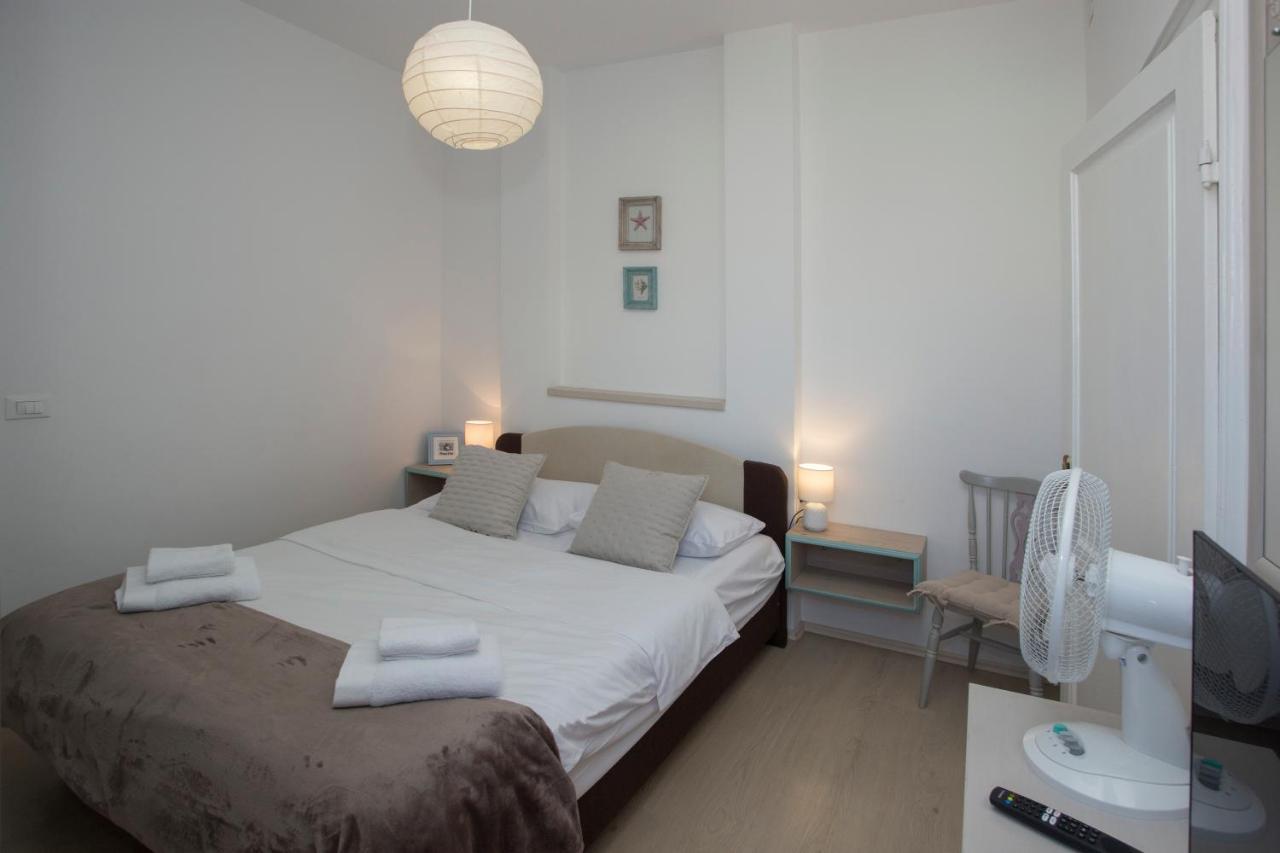 Town Place Apartment Split Exterior foto